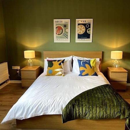 Colourful, Bright And Chic 2 Storey Apartment Manchester Kültér fotó